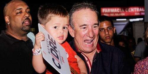 Cidre comparte la llegada de la Navidad con sus fajones (galería)