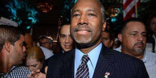 Ben Carson se encargará de Vivienda federal
