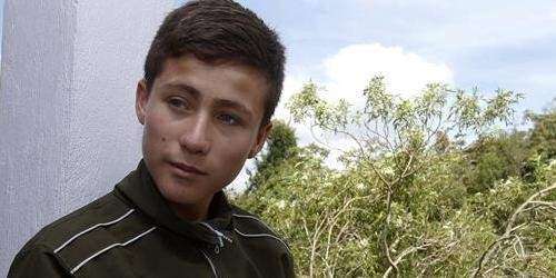 El ‘niño ángel’ del Chapecoense lleva a España mensajes para Zidane y James