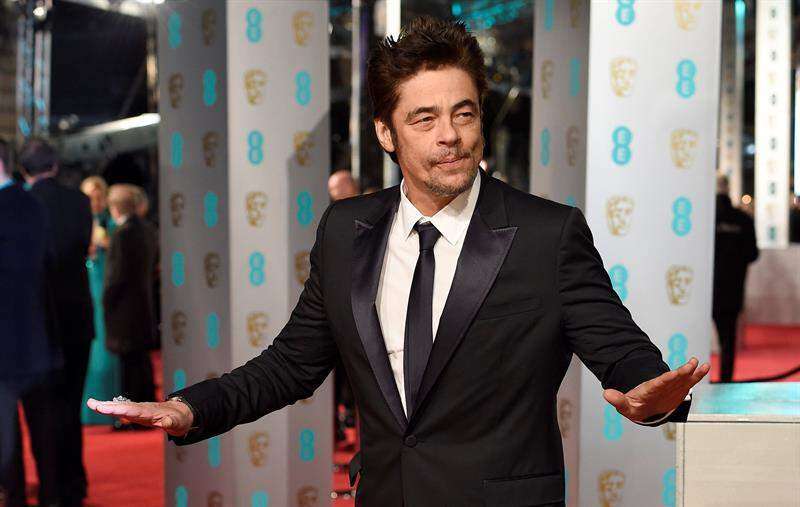 Benicio del Toro llega a los 50 en la cima