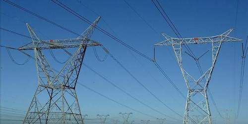 Comisión de Energía sella acuerdo con Escuela de Derecho de Vermont