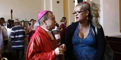 Demanda federal impugna el trato a la comunidad transgénero en Puerto Rico