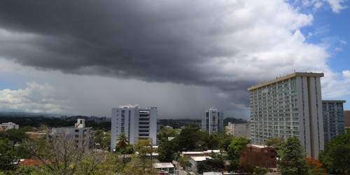 Aguaceros y tronadas prevalecen sobre Puerrto Rico