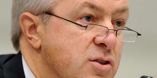 Wells Fargo retira bonos a exdirectivos por apertura de cuentas falsas