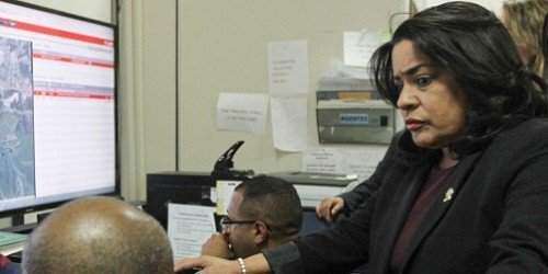 Crean petición para destituir a Charbonier