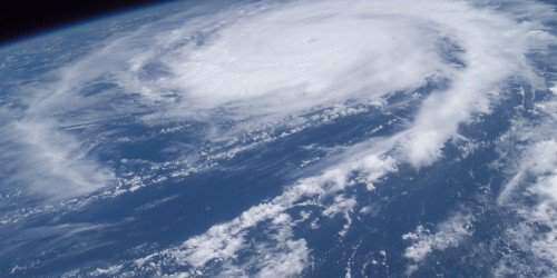 ¿Cómo se le pone nombre a un ciclón tropical?