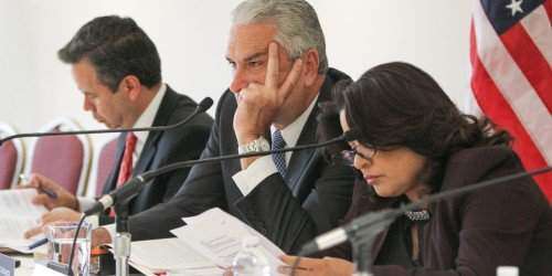 El cantazo presupuestario de la Junta a la Legislatura