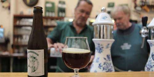 Bélgica celebra su poderío cervecero entre monjes y hipsters (video)