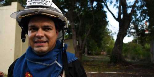 Ángel Crespo alenta a los ciudadanos a prepararse para los huracanes