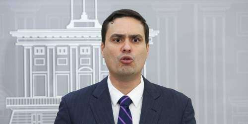 A un día plazo, gobierno se mantiene en el ‘no’ a la reducción de jornada