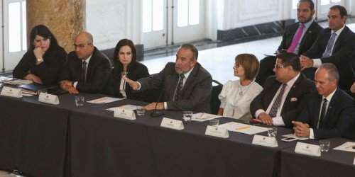 ‘Frente por Puerto Rico’ defenderá la isla en Washington (documento)