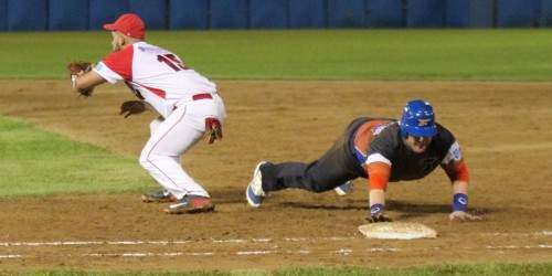 Suspendido por lluvia el quinto juego entre Cariduros y Titanes