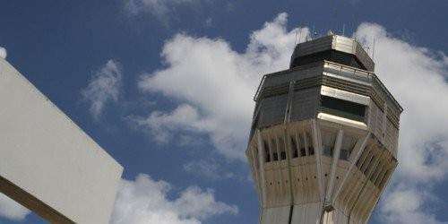 Desalojan área del aeropuerto LMM por artefacto explosivo