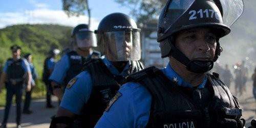 Arrestan manifestante y ocupan material acelerante en Peñuelas