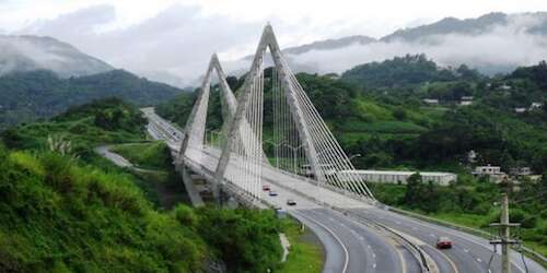 Huracán María destruye 15 puentes en P.R.