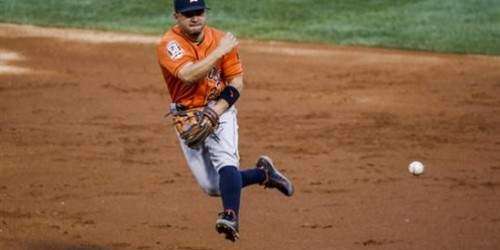 José Altuve vuelve a sobresalir por los Astros
