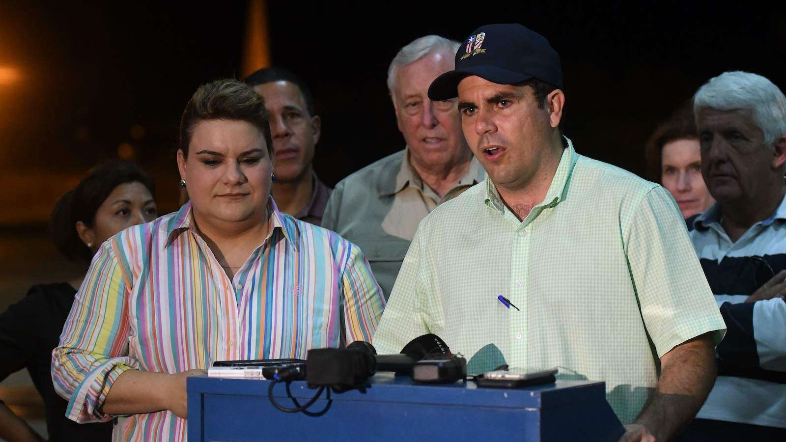 Gobernador pasa la batuta a Contralora para investigar contrato con Whitefi