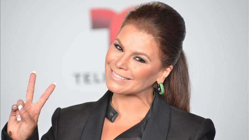 Posponen concierto de Navidad con Olga Tañón