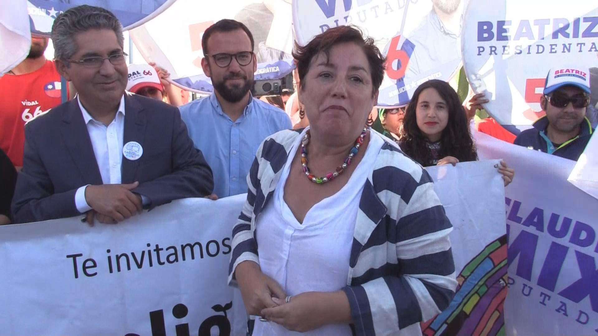 Frente Amplio pide seguidores voten libremente, pero asegura que Piñera es