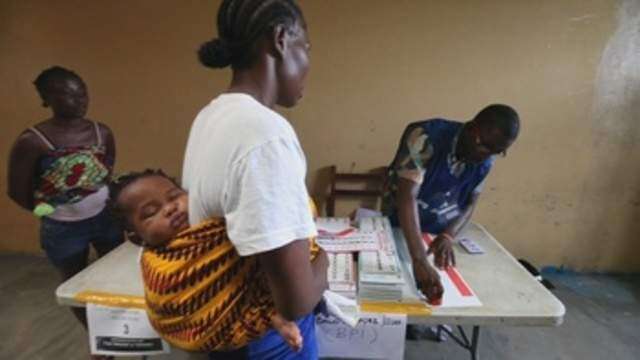 Los liberianos acuden hoy a las urnas para elegir nuevo presidente