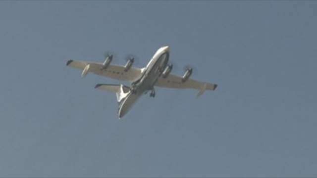El mayor avión anfibio del mundo realiza su vuelo inaugural en China