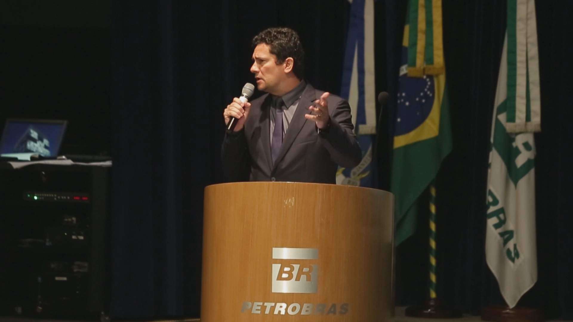 El juez Sergio Moro le pide a Petrobras aprender de los errores y corregir