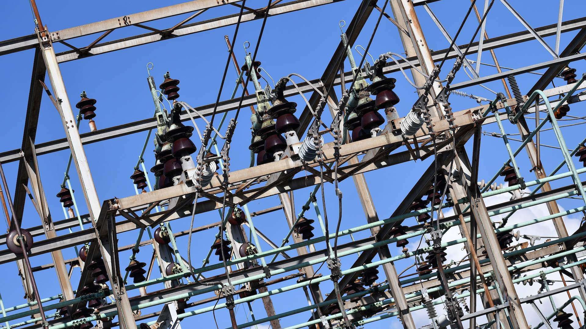 400 mil abonados siguen sin luz