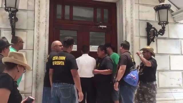 El codazo de Rivera Guerra