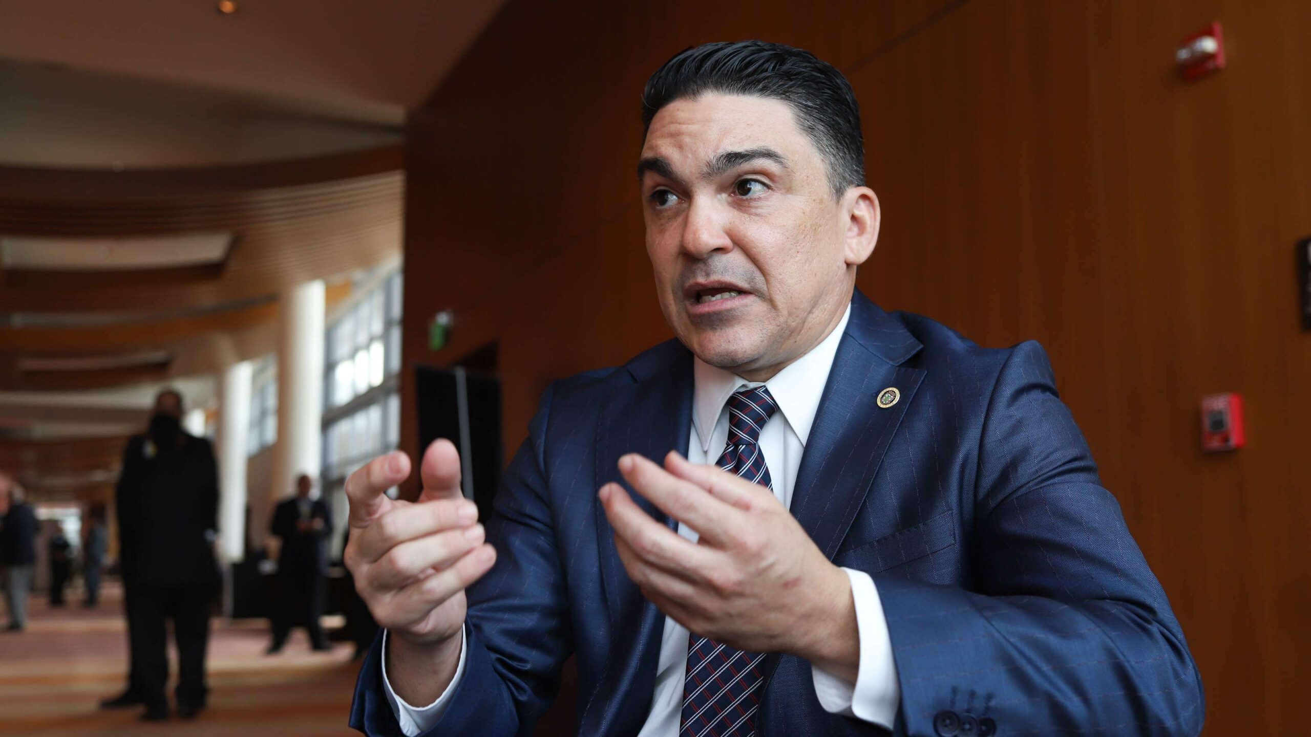 Comisionado de seguros cree en dar ‘espacio’ a las aseguradoras