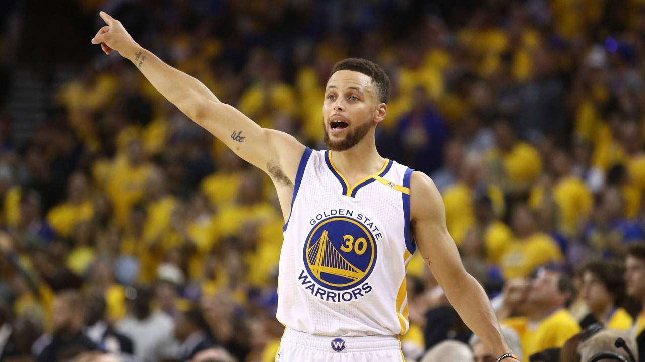 Celtics y Warrios siguen liderando la NBA