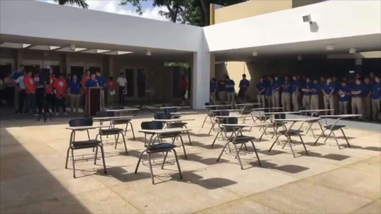 Colegio San Ignacio conmemora las víctimas del tiroteo en Florida