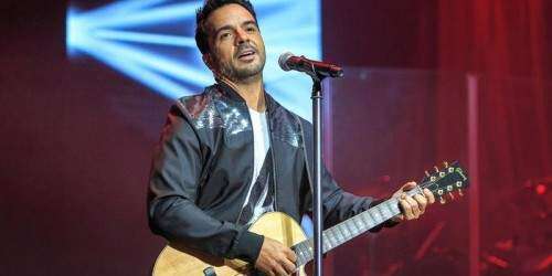 Fonsi y Demi Lovato juntos por primera vez en un escenario