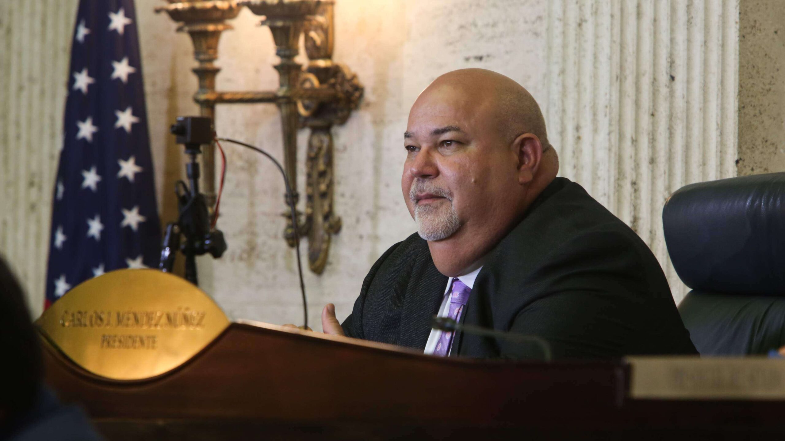 Johnny Méndez también saca pecho ante Carrión III