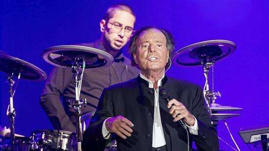 Julio Iglesias también tendrá su serie de televisión