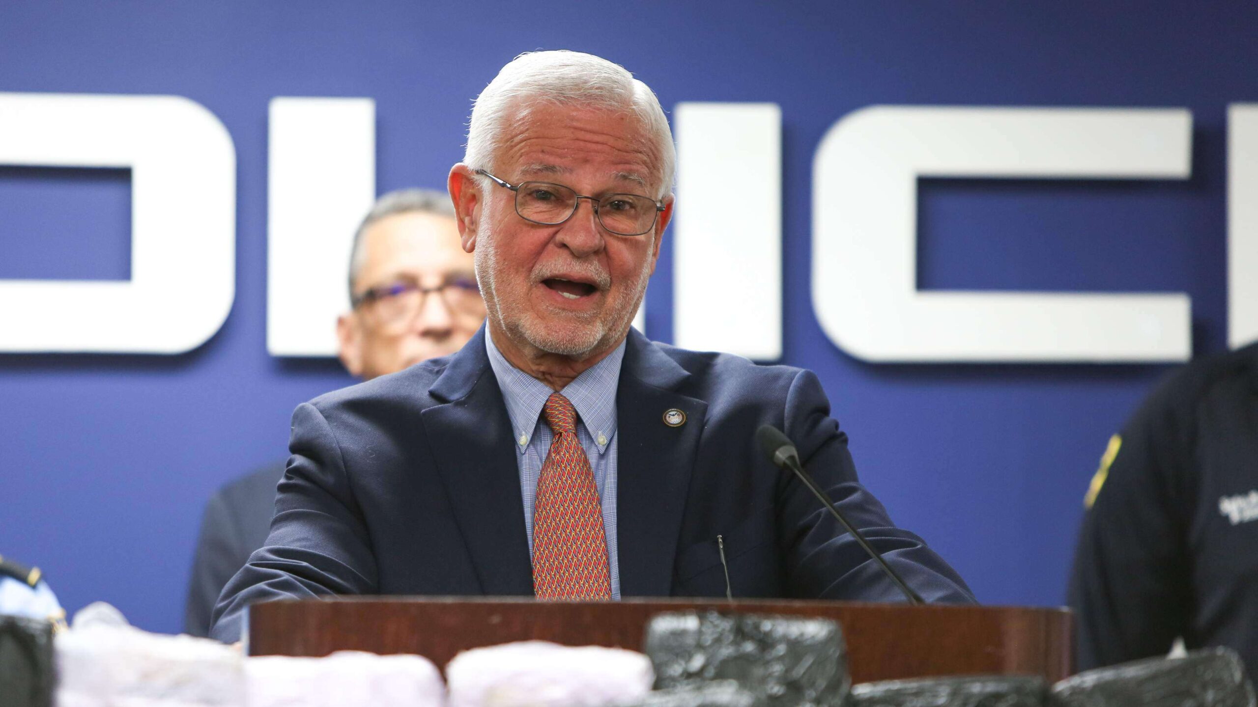 Siguen sin confirmar lanzamiento de ‘ácido’ el 1 de mayo