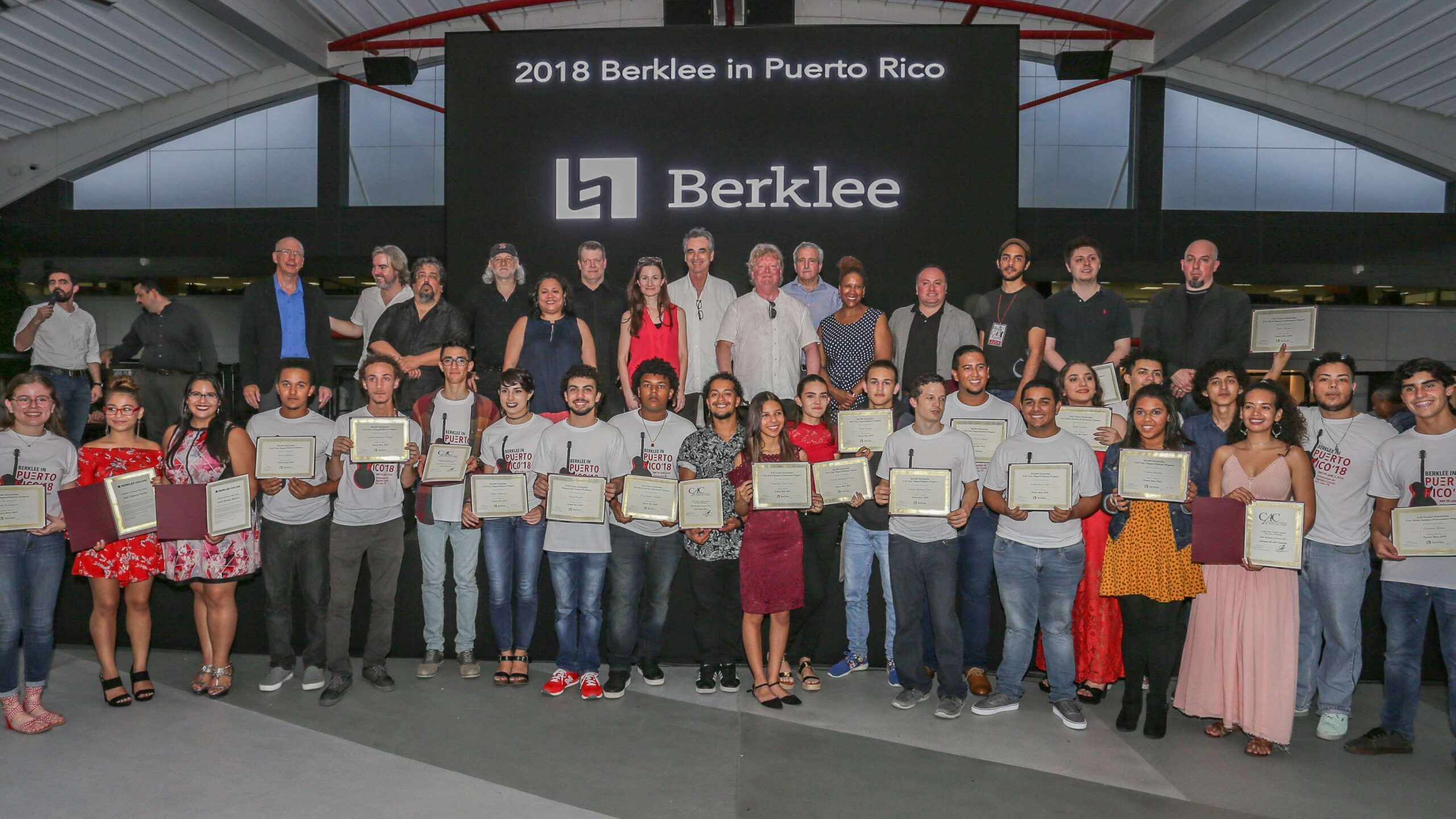 Berklee otorga $400,000 en becas en Puerto Rico
