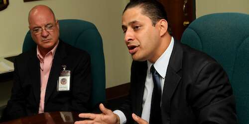Justicia designa fiscal para contratos de Arecibo