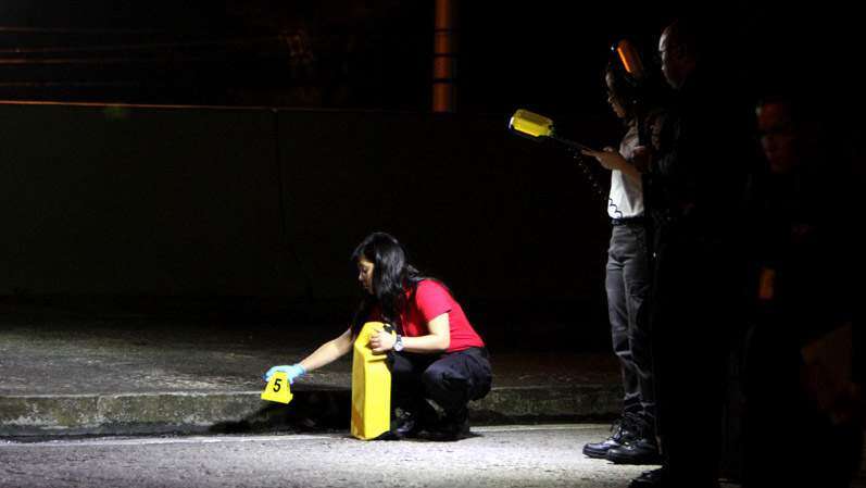 Asesinan a dos jóvenes e hieren a un tercero