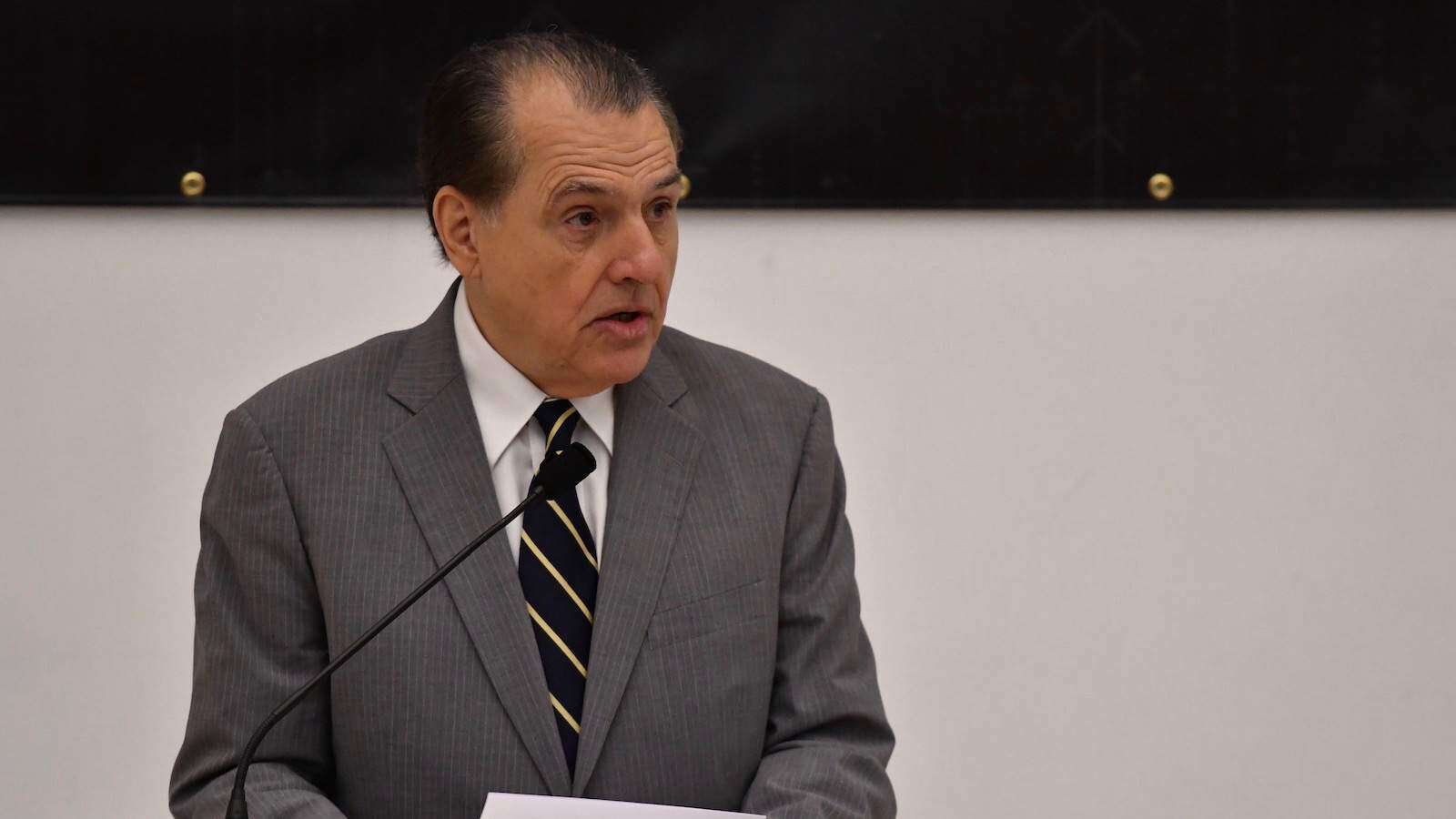 Hernández Colón cree fútil hablar de estatus mientras exista la Junta