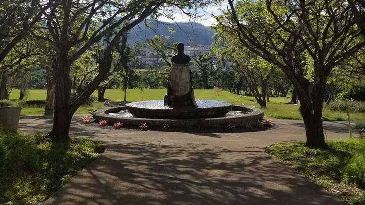 Profesores de UPR Cayey reciben becas nacionales