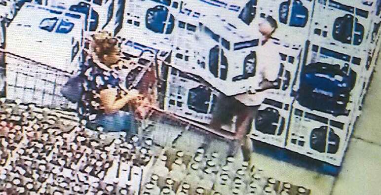 Buscan pareja que robó generadores de Costco