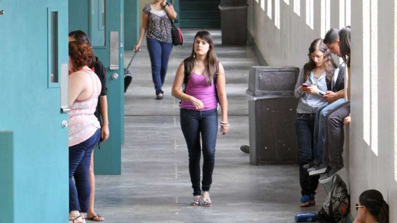 Estudiantes, profesores y empleados UPR comienzan a sentir golpes fiscales