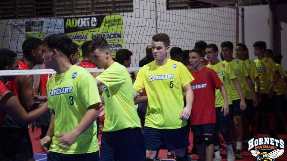 Exitoso torneo invitacional de voleibol en Covenant