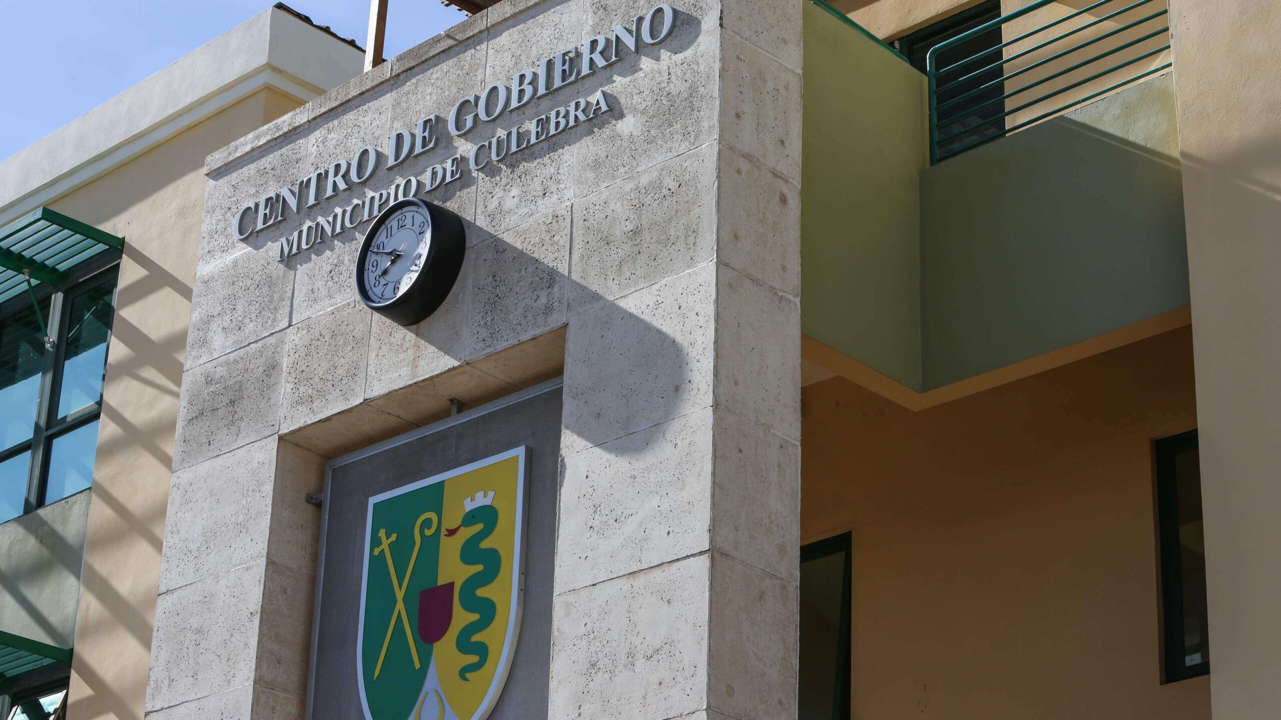 PFEI archiva investigación contra alcalde de Culebra