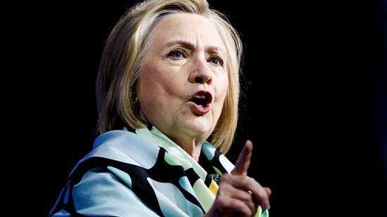 Hillary Clinton coquetea otra vez con candidatura a la presidencia