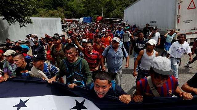 Caravana hondureña se acerca a la frontera entre México y EE.UU.