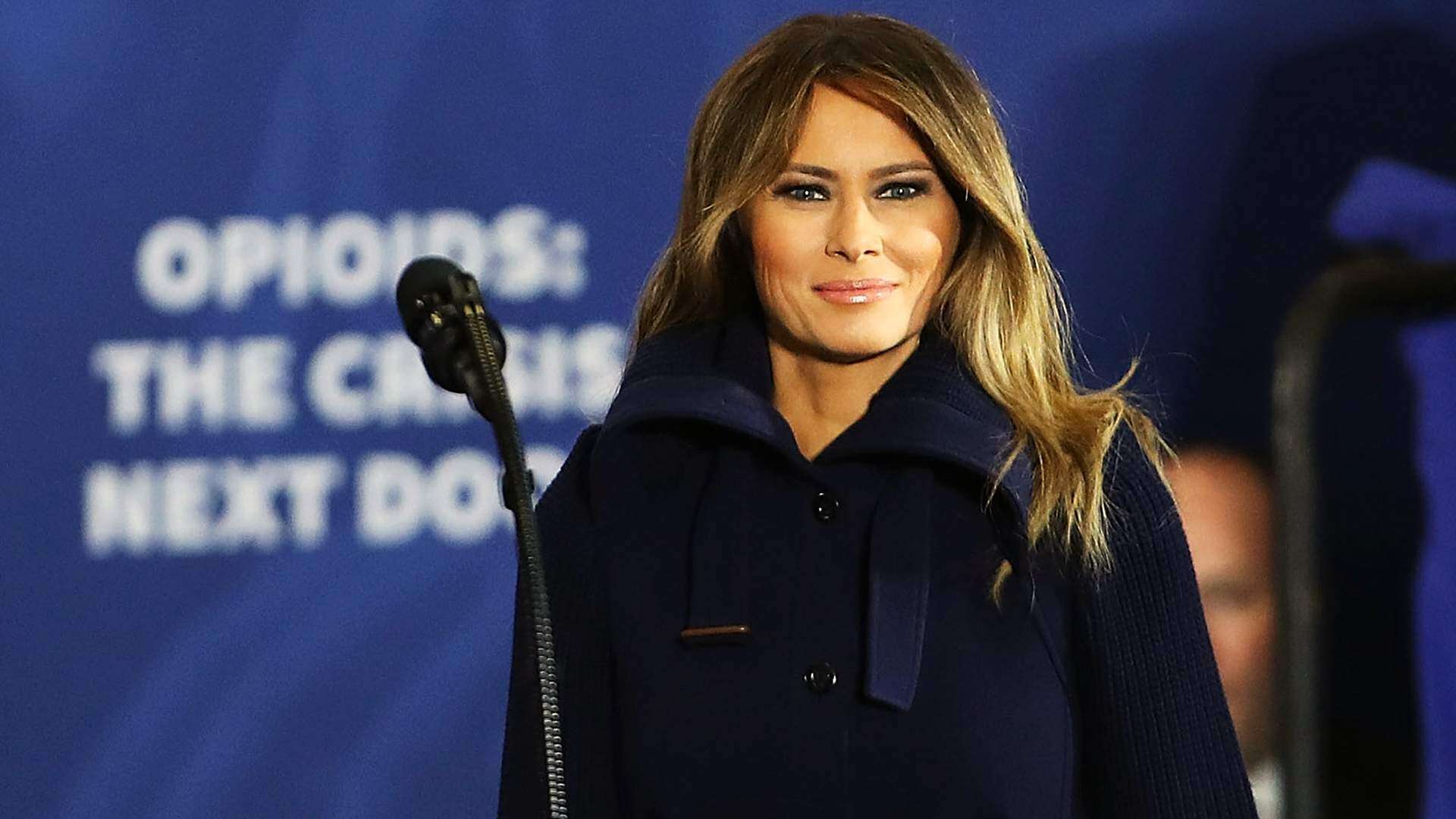 Aterriza de emergencia avión en el que viajaba Melania Trump