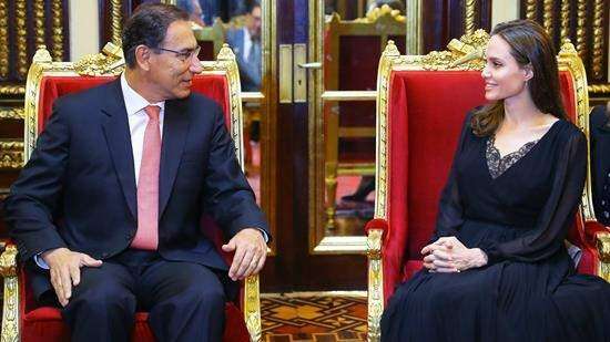 Angelina Jolie se conmueve con historias de migrantes venezolanos