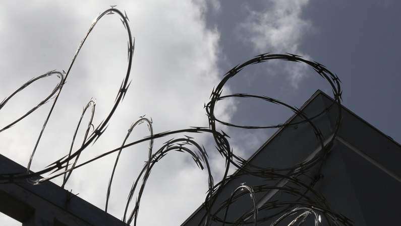 A los 16 años, solo el ‘instinto animal’ lo ayudó a sobrevivir