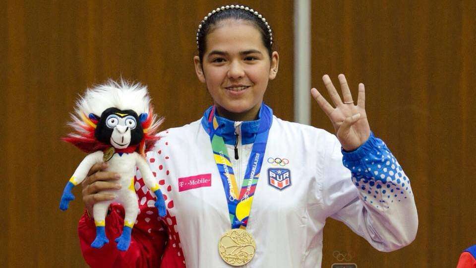 Adriana Díaz ondea la monoestrellada en las Olimpiadas Juveniles